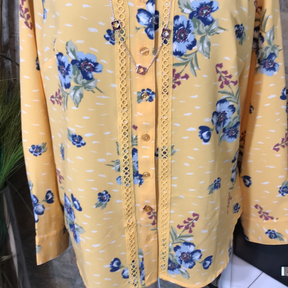 Stunning Yellow Flowered Button Long Sleeved Shir… - image 4